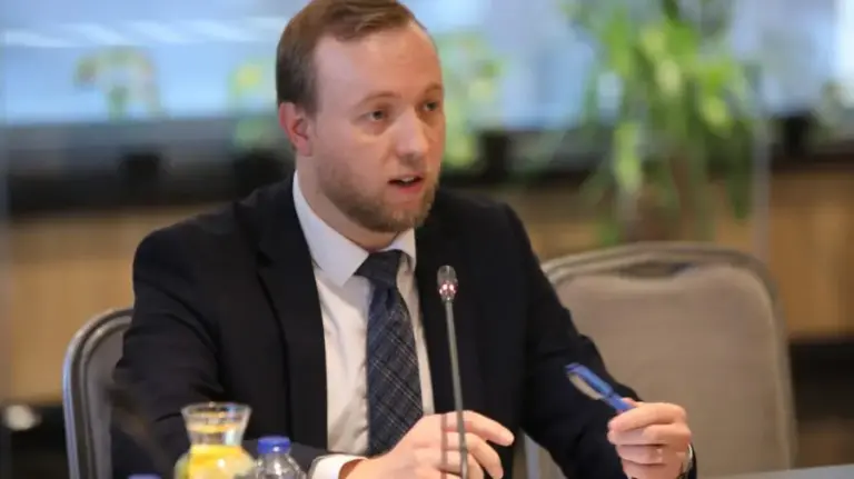 (VIDEO) SIS Chief Warns Moldova to Prepare for a “More Intense” Winter Amid Russian Attacks