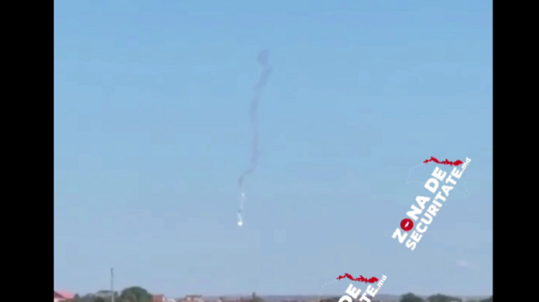 Smoke-filled objects were spotted in the sky above the city of Bender. What happened?