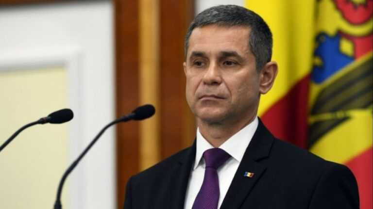 Defence Minister Warns of Risks After Four Aircraft Violated Moldova’s Airspace